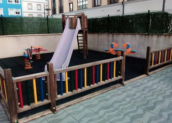 Playa Con Terraza Y Piscina * פוז